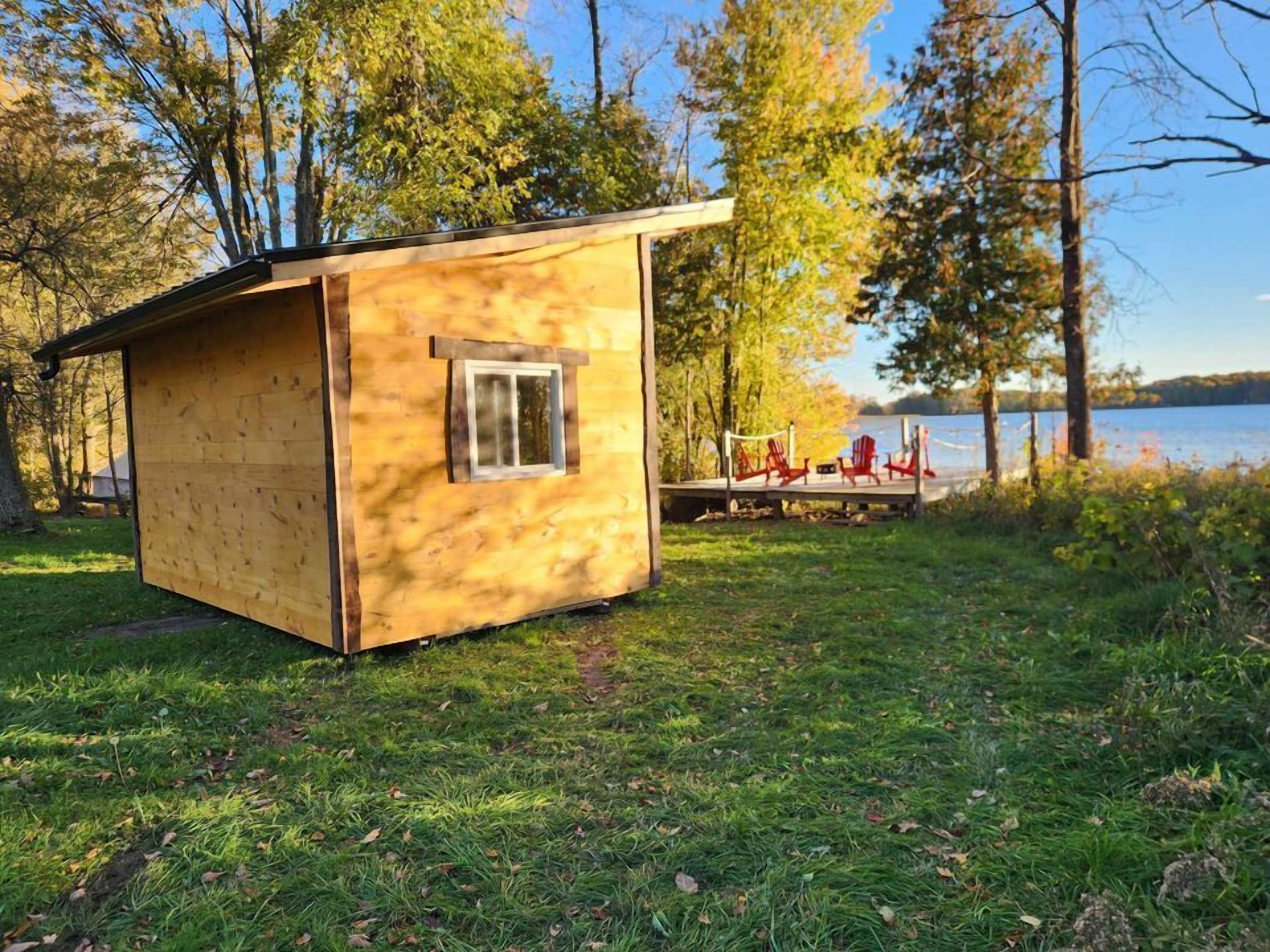 Classic Cabin | Premium bedding, free WiFi