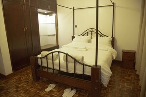 4 Schlafzimmer, Bügeleisen/Bügelbrett, WLAN, Bettwäsche