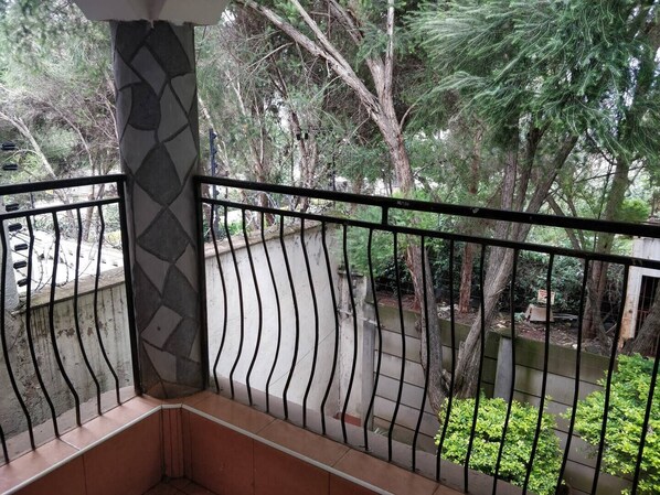 Property grounds - Hidden Gem, Serene, Cozy 4 Bdrm near CBD+Wifi+NetFlix+Self-Catering (Nairobi)