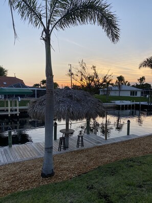 Property grounds - Bikini Bottom is a Beautiful South East Cape Coral canal front home. (Cape Coral)