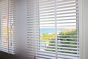 Premium bedding, free WiFi, bed sheets - Bozcaada Teras Otel (Bozcaada)