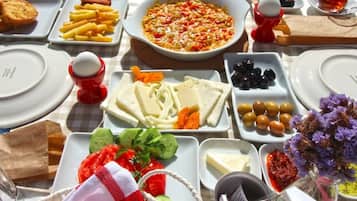 Free daily continental breakfast