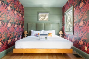 4 bedrooms, iron/ironing board, Internet