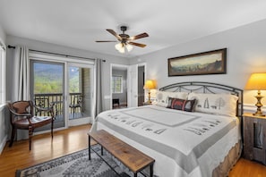 3 bedrooms, desk, iron/ironing board, free WiFi