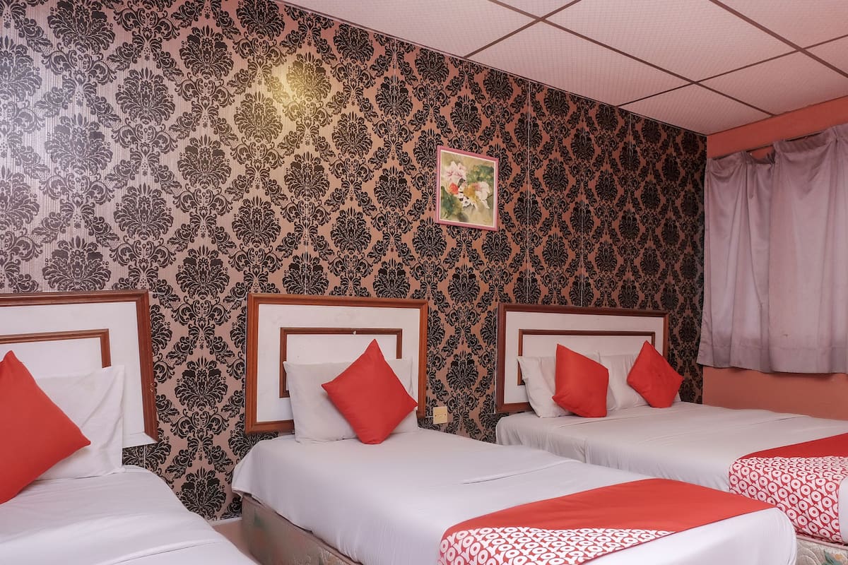 Family Suite | 1 bedroom, free WiFi, bed sheets