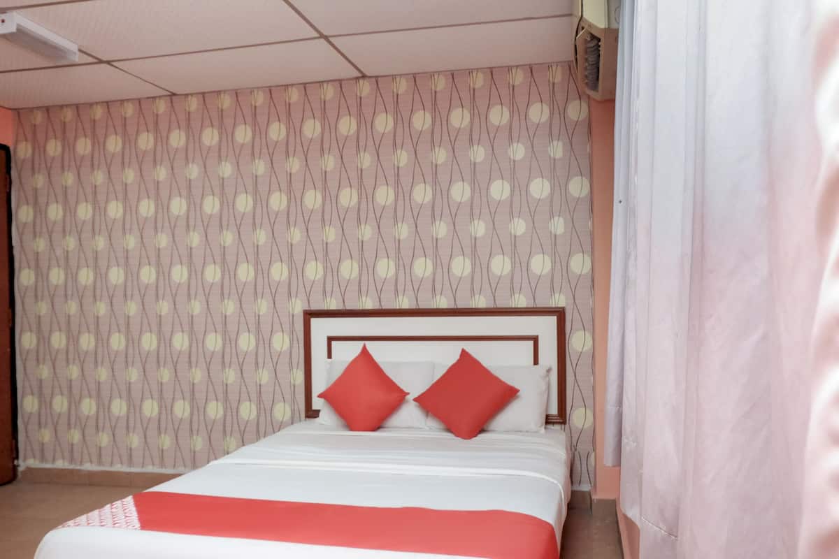 Deluxe Double Room | 1 bedroom, free WiFi, bed sheets