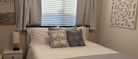 1 makuuhuone, silitysrauta/-lauta, ilmainen Wi-Fi, vuodevaatteet