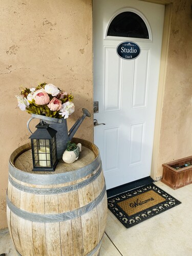 Country Getaway Full Kitchen Near SMF and UC Davis Campus