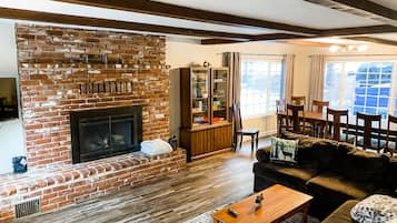 Smart-tv, pejs, videospil, bøger