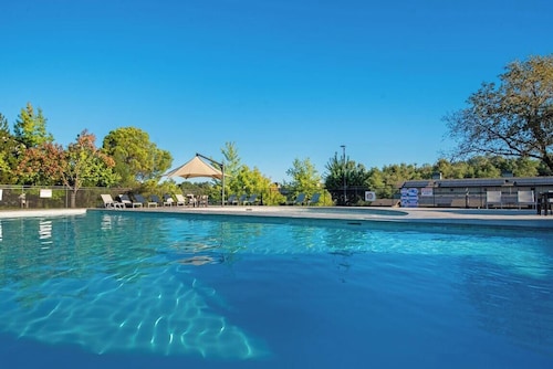 A True Treasure Resort in Gold Rush Country!