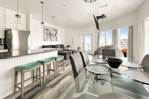 Dining - Ocean Air Lower West Private Beach Unit on 30A (BEACHFRONT) (Santa Rosa Beach)