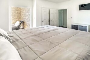 2 bedrooms, WiFi, bed sheets