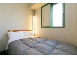 1 bedroom, desk, free WiFi, bed sheets