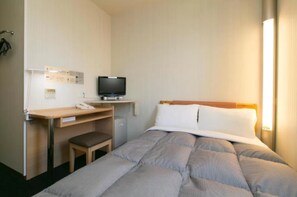 1 bedroom, desk, free WiFi, bed sheets