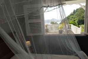 3 habitaciones, tabla de planchar con plancha, cuna de viaje y wifi 