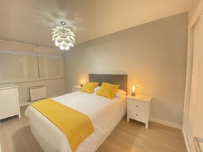 2 chambres, fer et planche à repasser, Wi-Fi gratuit, draps fournis