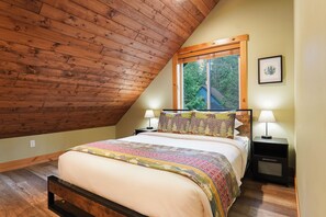 3 bedrooms, iron/ironing board, travel cot, free WiFi