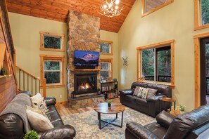 Una Smart TV, una chimenea