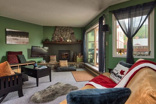 Apex Mountain ~ Beaconsfield Getaway