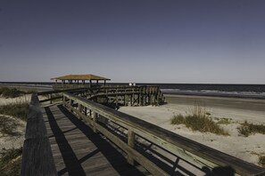 Beach nearby, sun loungers, beach towels