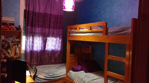 2 bedrooms, free WiFi, bed sheets