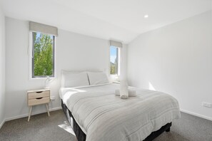 4 bedrooms, iron/ironing board, WiFi - Rolki House - Hanmer Springs Holiday Home (Hanmer Springs)
