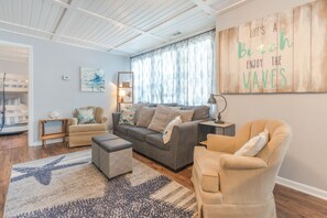 Tv, tv-spel, dvd-spelare och böcker