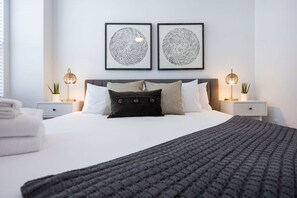 3 bedrooms, desk, iron/ironing board, travel cot