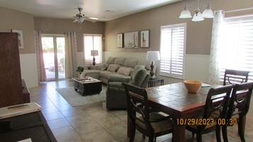 Smart TV, DVD player, books, stereo