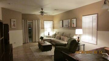 Smart TV, DVD player, books, stereo