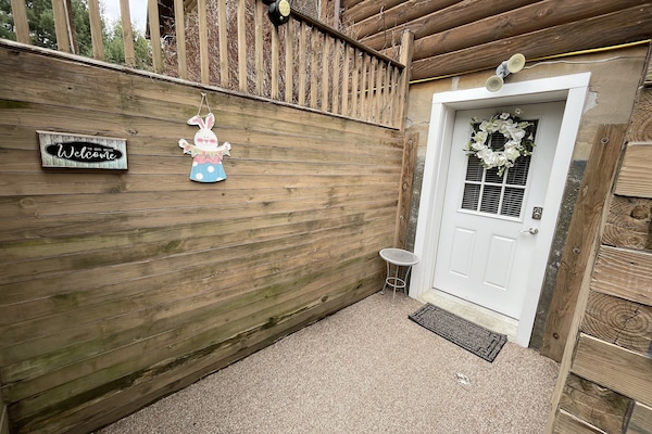 Private entrance to apt.