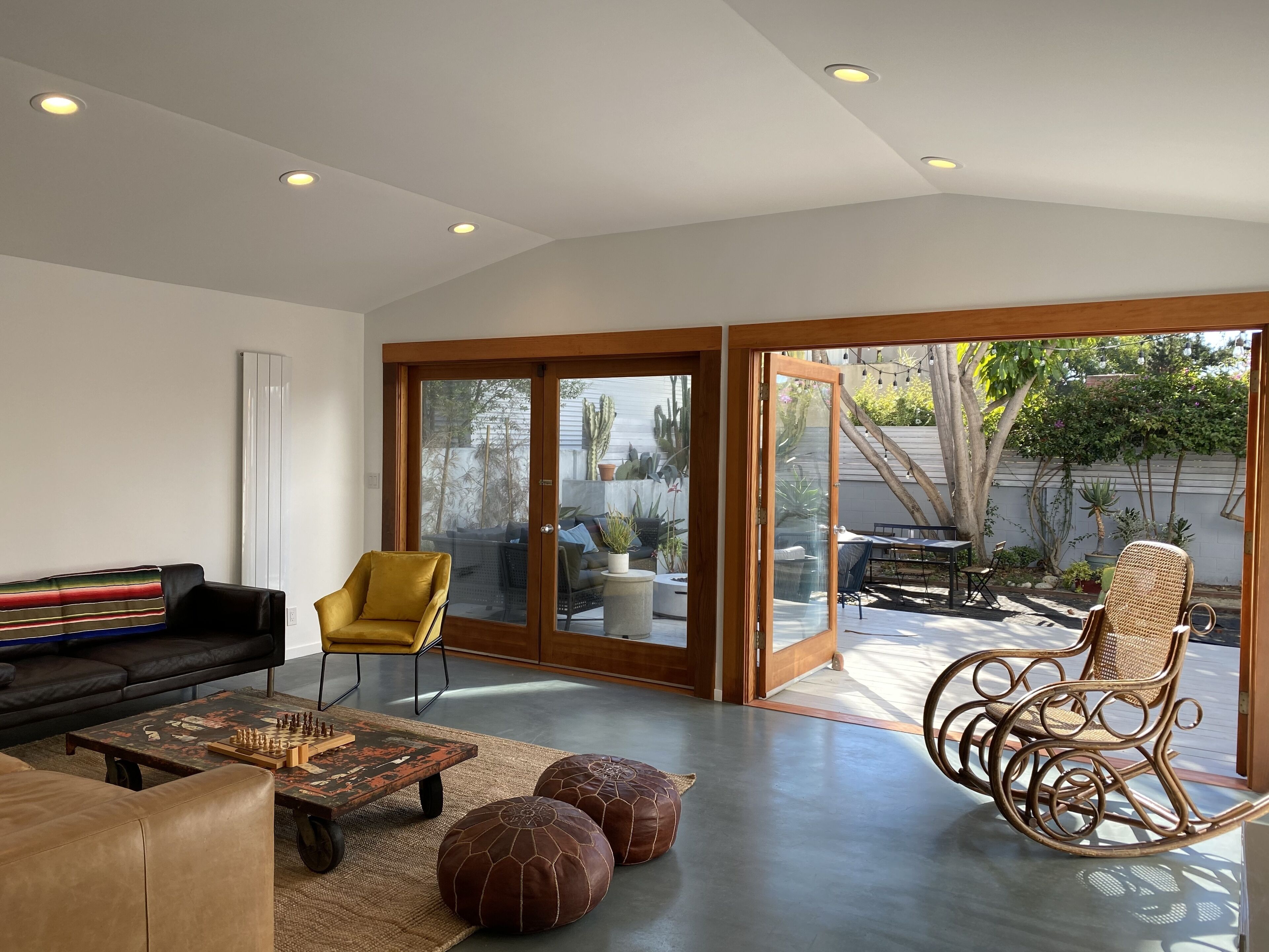 Renovated 3/4 bdr/Walk to Beach/Hot tub