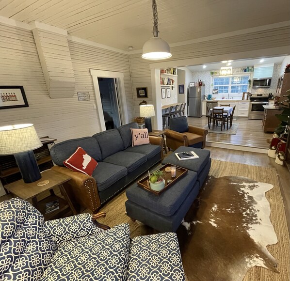 Smart TV, fireplace, books