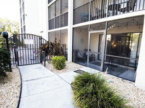 Terrace/patio - Siesta Escape - Ground Floor 2 BR 2 BA - on Inter-coastal and Free Trolley Stop (Siesta Key)