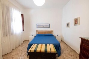 3 Schlafzimmer, Bügeleisen/Bügelbrett, Reisekinderbett, kostenloses WLAN