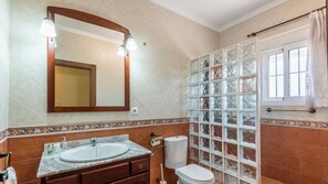 Kylpyamme, hiustenkuivaaja