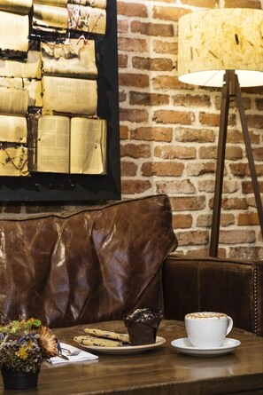 Interior - Meroddi Galata Mansion (Istanbul)