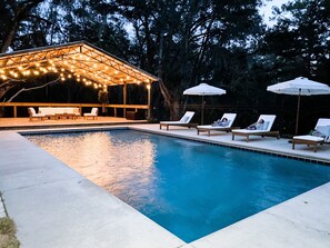 Piscine extérieure, piscine chauffée