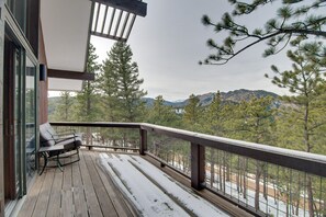 Property grounds - Chic Boulder Mountain Home w/ Hot Tub + Views (Boulder)