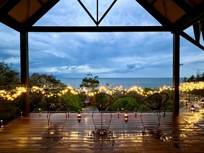 Terrace/patio - OCEANFRONT | Kids Pet Friendly | Pool Spa Bar Gym (Mount Martha)