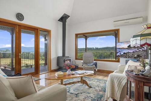 Family House, 3 Bedrooms, Fireplace, Ocean View | Living area