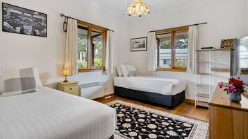 Family House, 3 Bedrooms, Fireplace, Ocean View | 3 bedrooms, premium bedding, individually decorated