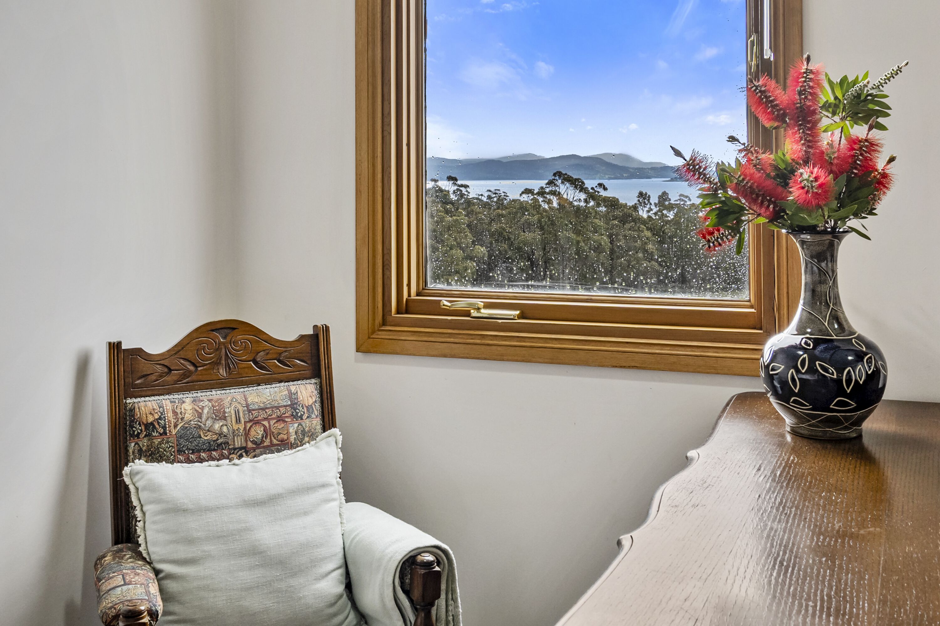 3 bedrooms, premium bedding, individually decorated