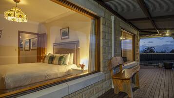 Family House, 3 Bedrooms, Fireplace, Ocean View