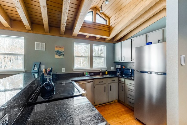 Fridge, microwave, oven, stovetop