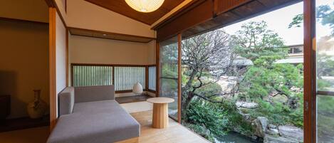 Couette en duvet d'oie, Wi-Fi gratuit, draps fournis