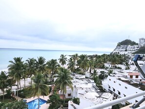 Beach/ocean view