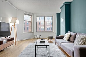 TV, stereo - Sharp Foggy Bottom 1BR w/ Gym, Rooftop + Doorman by Blueground (Washington, D.C.)