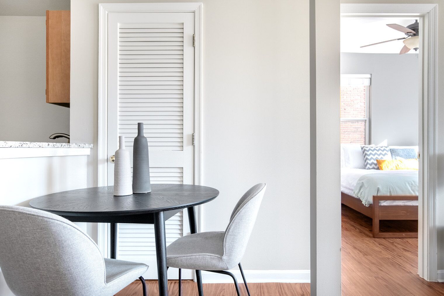 2 多间卧室、熨斗/熨衣板、WiFi、床单