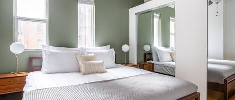 2 bedrooms, iron/ironing board, WiFi, bed sheets